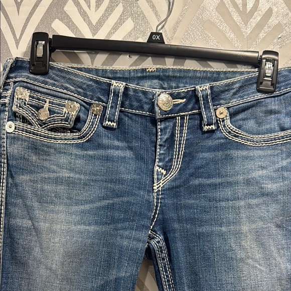 True Religion Blue Billy Big QT Straight Leg Jeans with Distressed Details - Picture 2 of 10